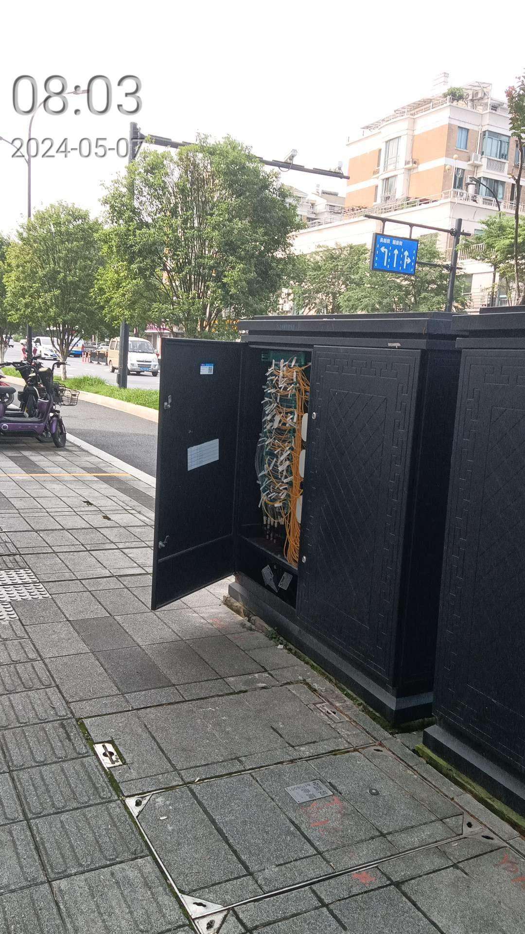 Pg电子平台：杭州：通信交接箱焕新升级共筑智慧都市新网络篇章(图3)