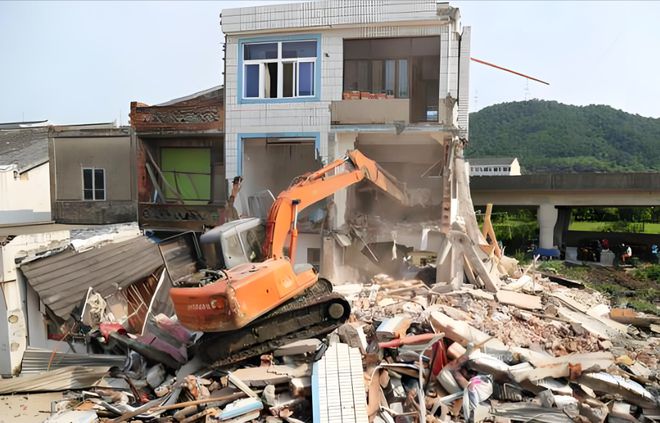 Pg电子游戏平台：2025年拆迁已确定！13个地方发布土地征收公告快看看有没有你家(图4)