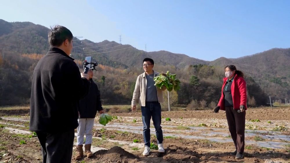 Pg电子游戏平台：新华全媒+｜“数字乡村”建设赋能乡村振兴(图2)