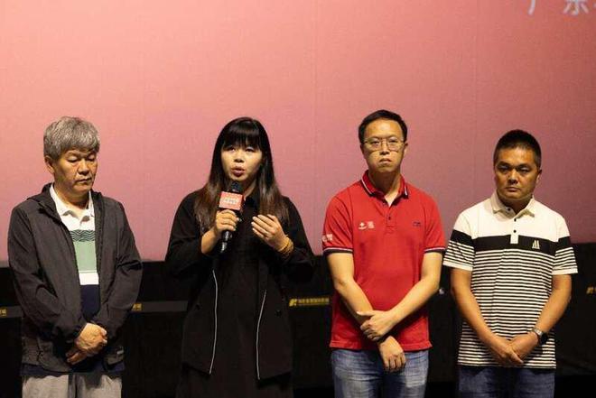 Pg电子游戏平台：展现扎根农村年轻人的故事乡村振兴纪录电影《回农村干大事》上映(图1)