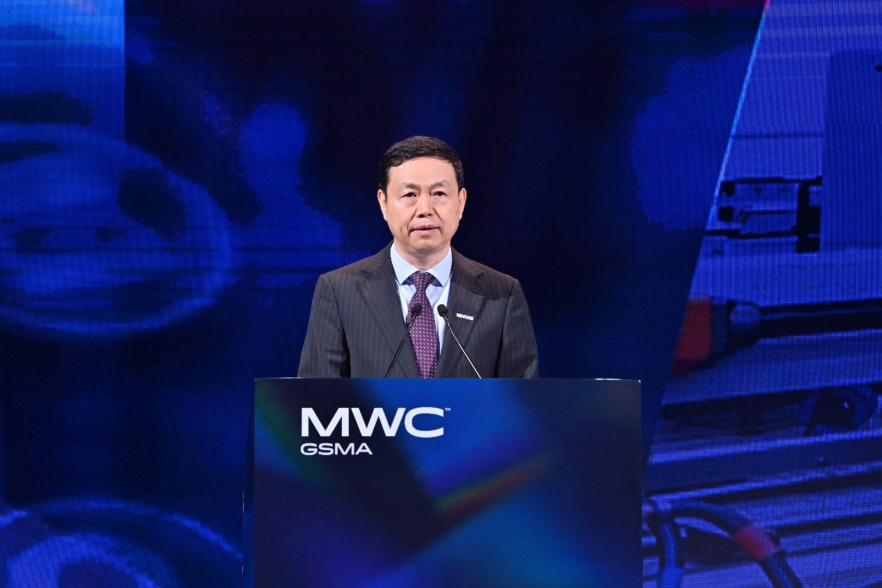 Pg电子平台：中国移动董事长杨杰：“AI+”引领智能涌现开启碳硅融合新未来(图1)