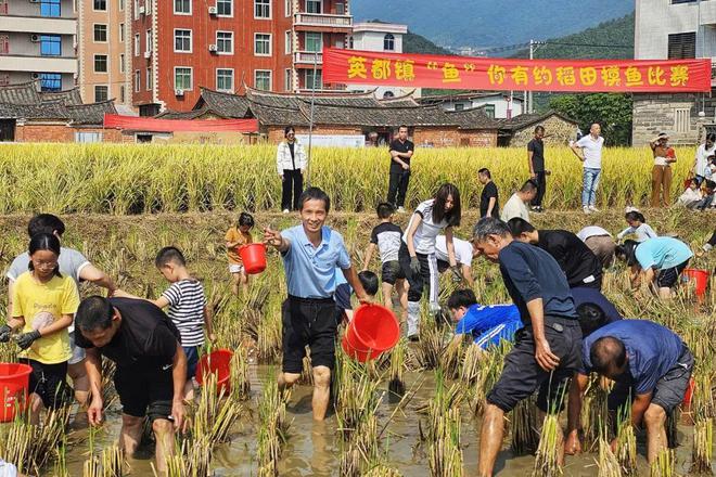 Pg电子游戏平台：【头条】“纤夫+”思政工作法：解锁农村思想政治工作的“密钥”(图4)