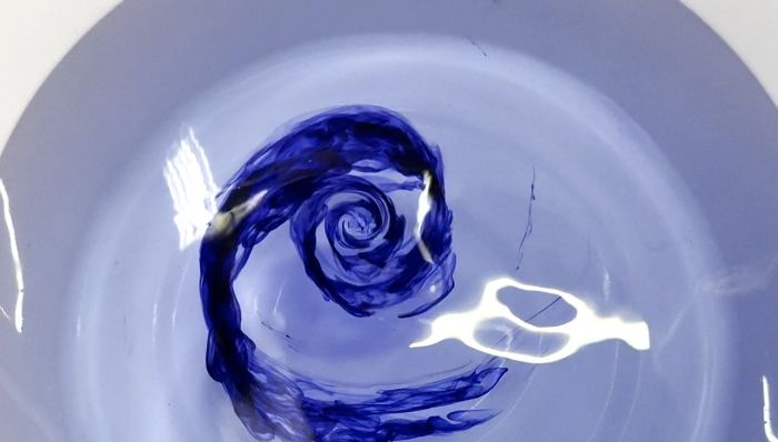 Pg电子平台：当扎染遇见社区：一场上千人围观的“百千万工程”蓝色风暴(图4)