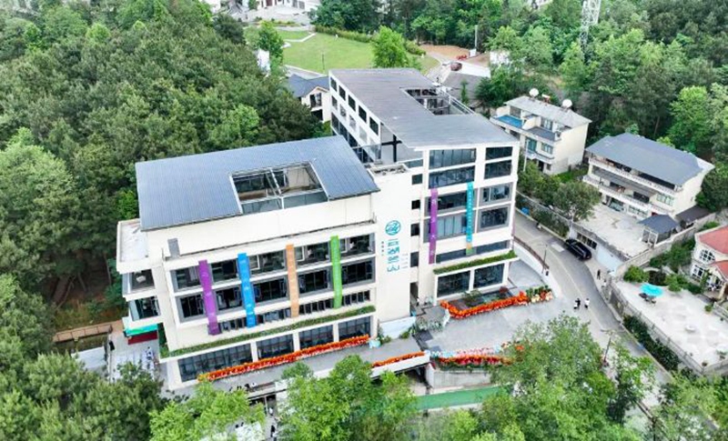 Pg电子游戏：观山湖区：数字浪潮中的“数谷新城”(图1)