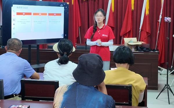 Pg电子平台:大学生用AI打开乡村普法新玩法(图1)