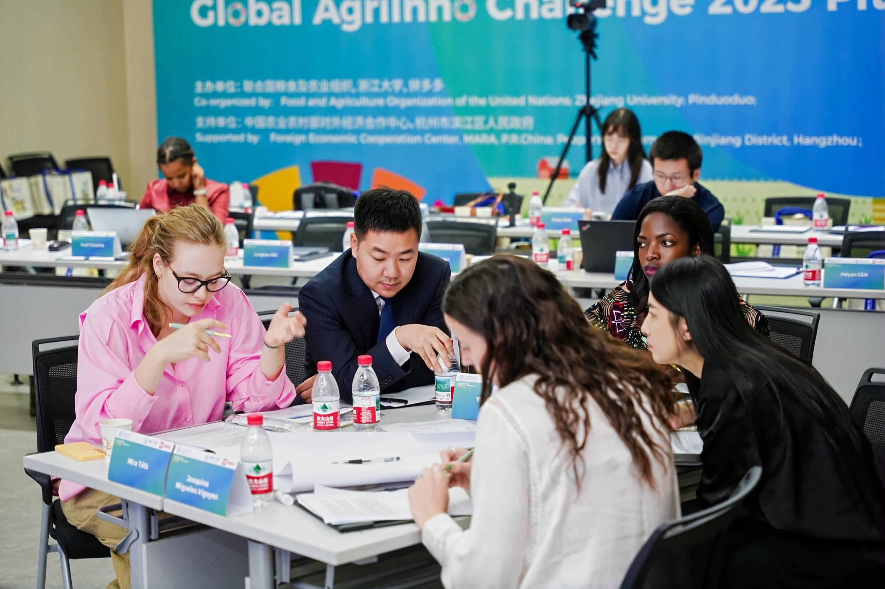 Pg电子平台:智慧粮仓、AI养猪全球农创客比拼“科技范儿”(图3)