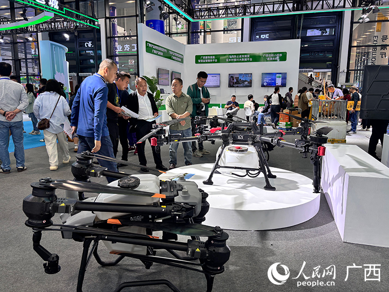Pg电子游戏平台:智造农业数联乡村:2025智慧农业博览会在南宁启幕(图2)