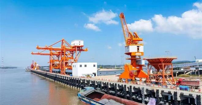 Pg电子平台：武穴市选派年轻干部到基层一线磨炼(图1)