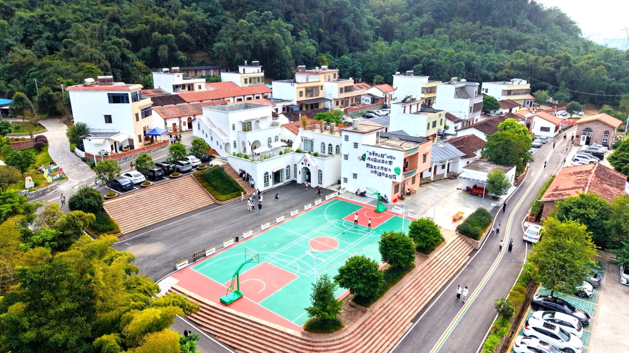 Pg电子平台：从单村示范到片区共富探索广东“百千万工程”英德片区共富乡村建设项目正式启动(图1)