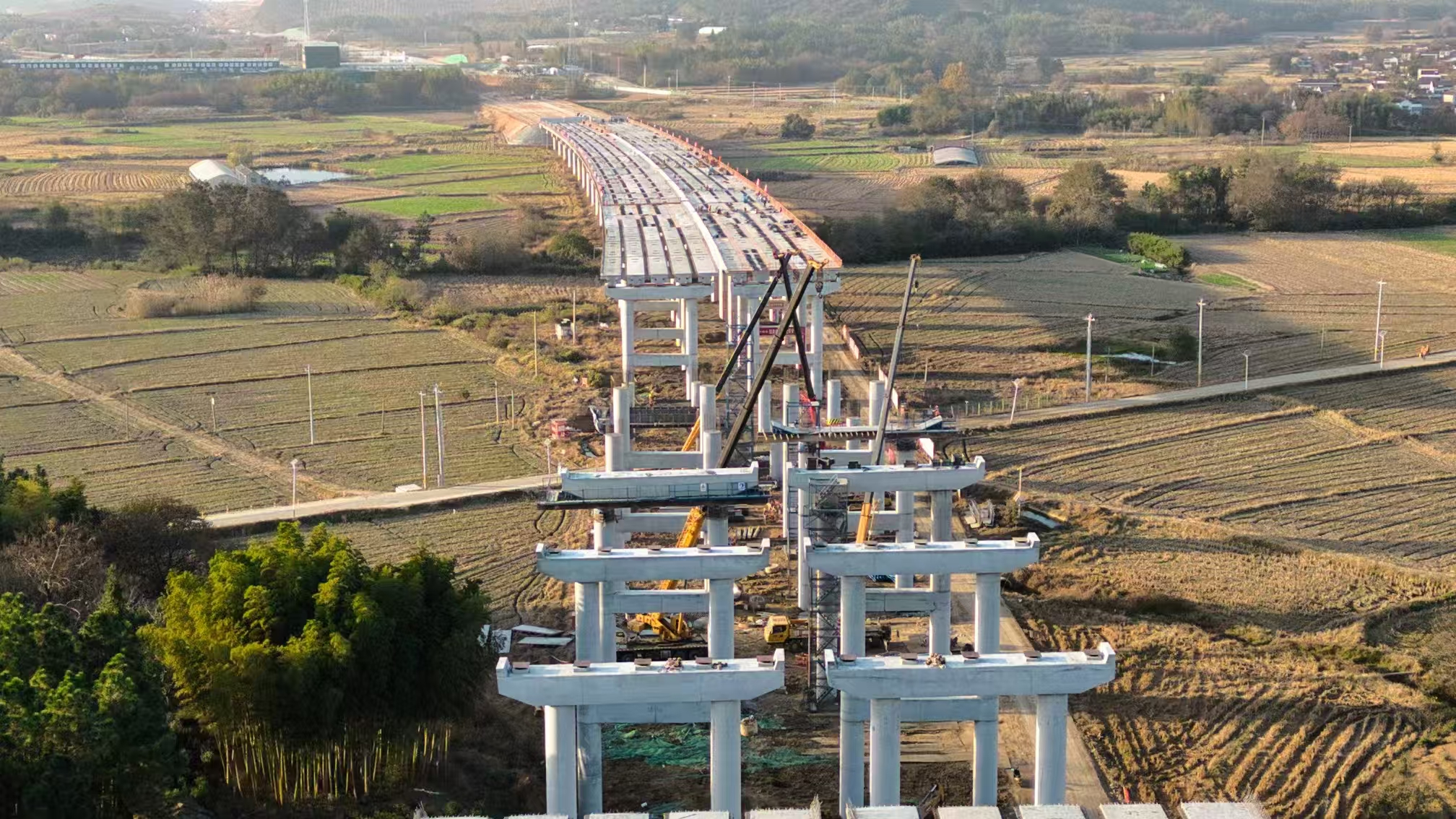 Pg电子游戏平台：长高高速宣城段：攻坚四季度织密长三角“交通网”(图1)