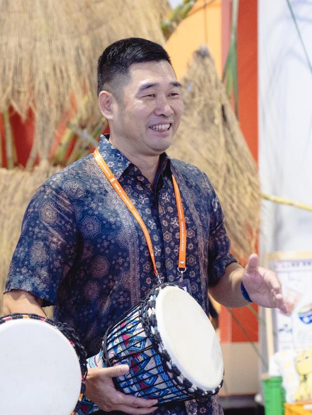 Pg电子平台：不想当网红的“网红书记”(图3)