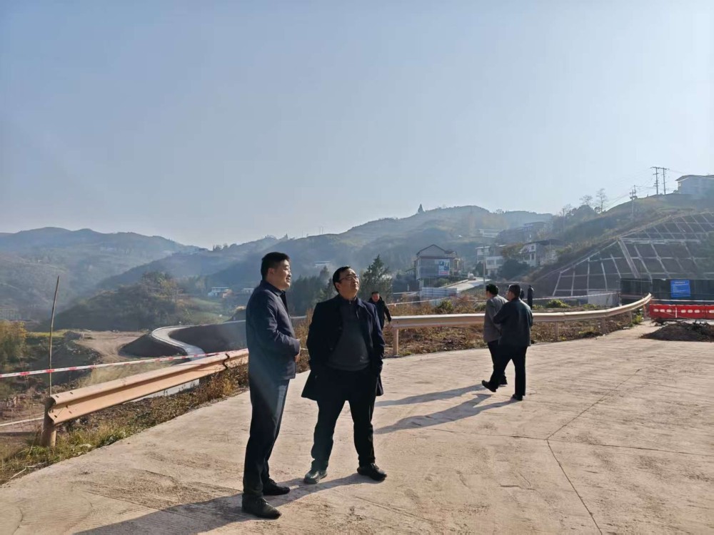 Pg电子游戏平台：熊宣林到长安土家族乡督导征迁工作(图2)