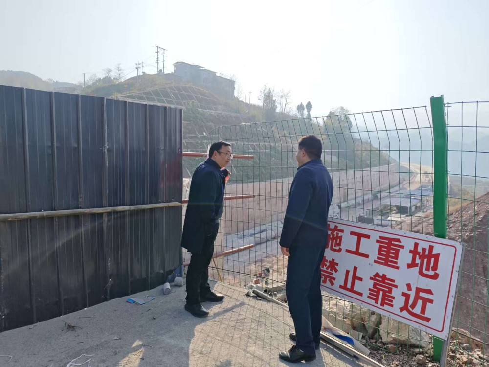 Pg电子游戏平台：熊宣林到长安土家族乡督导征迁工作(图3)