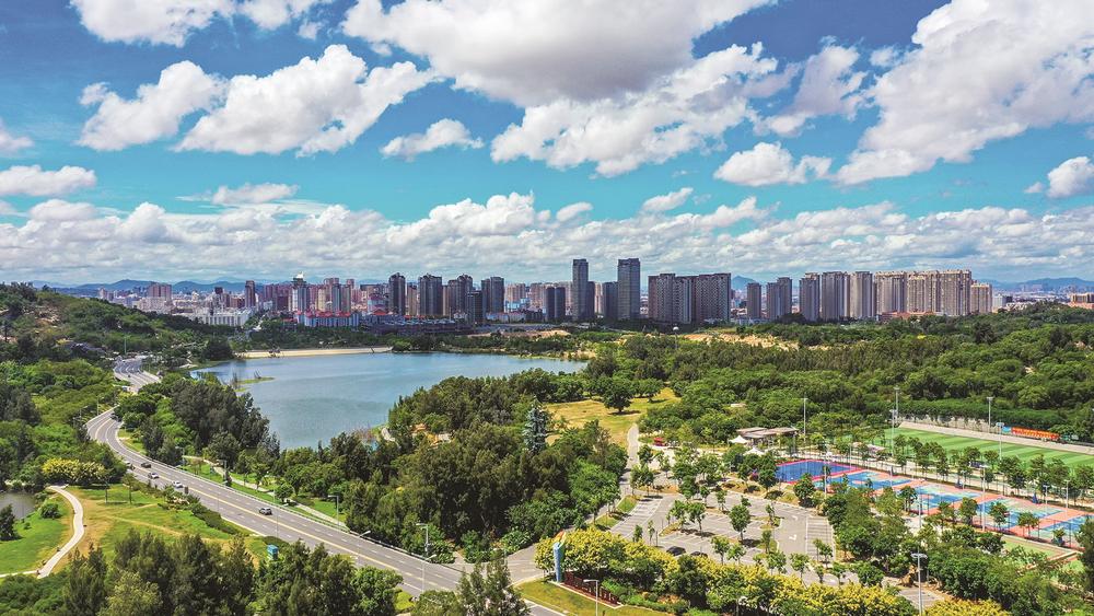 Pg电子游戏平台：石狮：城乡一体蝶变续写美丽宜居新篇(图1)