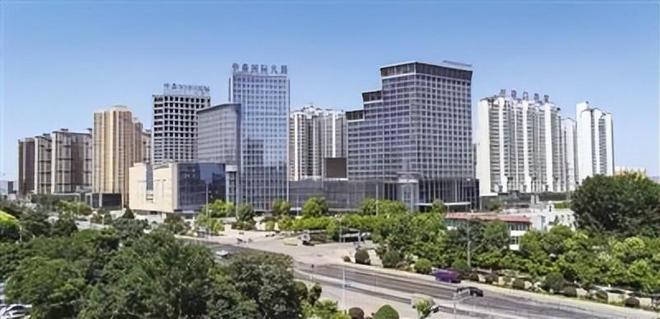 Pg电子平台：南阳日报：高新区实干攀新高创新筑未来(图5)