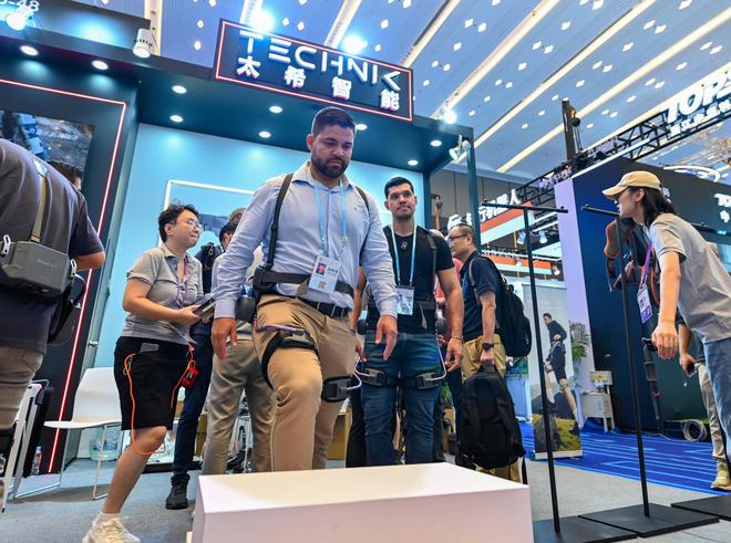 Pg电子游戏平台:镜观中国|影像回眸“十四五”——全面深化改革扩大高水平开放(图16)