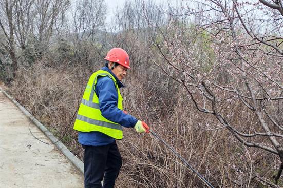 Pg电子游戏平台:信号满格进深山中国移动护航林州乡村振兴路(图2)
