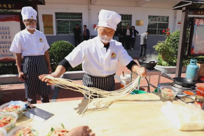 Pg电子平台：乡村振兴典型案例丨延安市黄陵县店头镇新城村：“面面”俱到激发乡村振兴“新蝶变”(图3)