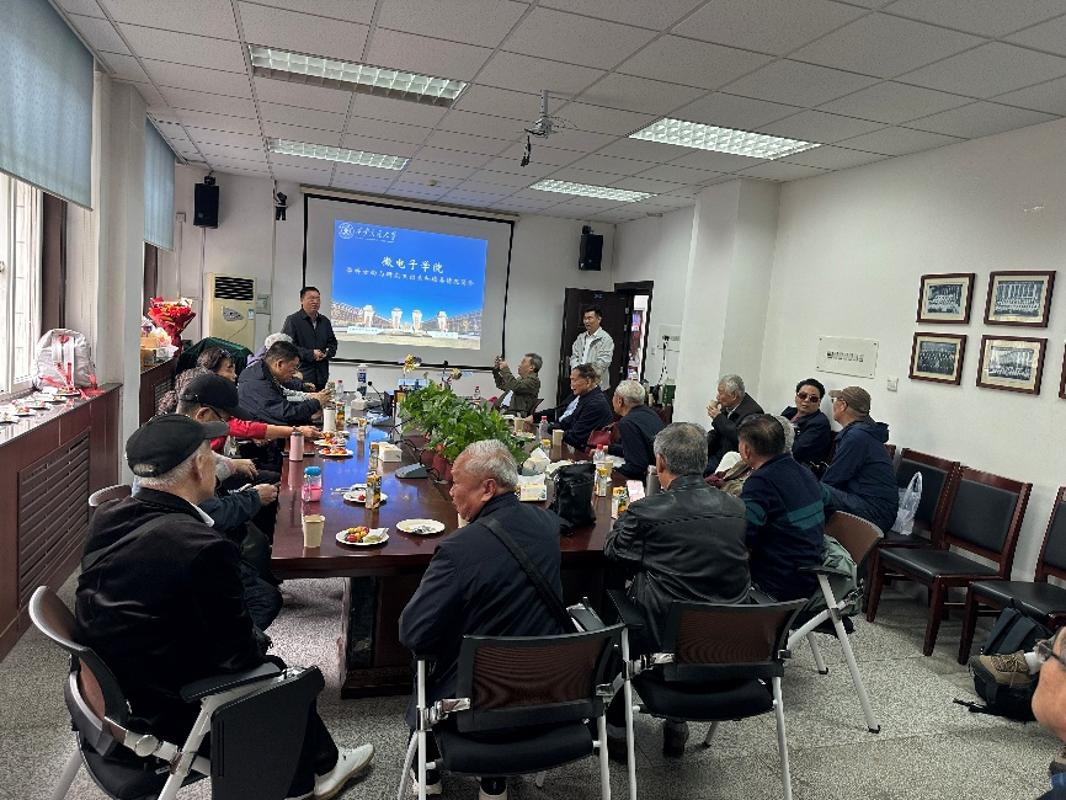 Pg电子游戏：微电子学院举办纪念西安交大建校130周年暨西迁70周年校友返校系列活动(图2)