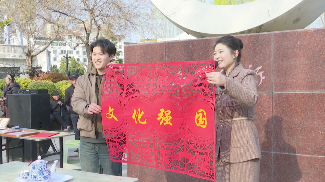 Pg电子游戏：数字赋能直播聚力：和美乡村直播间重塑埇桥基层新图景(图2)